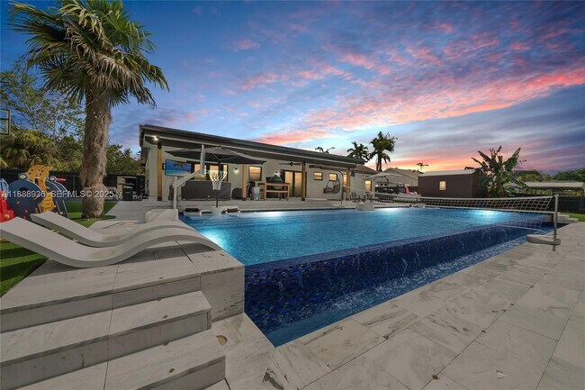 Building Photo - 8840 SW 181st Terrace