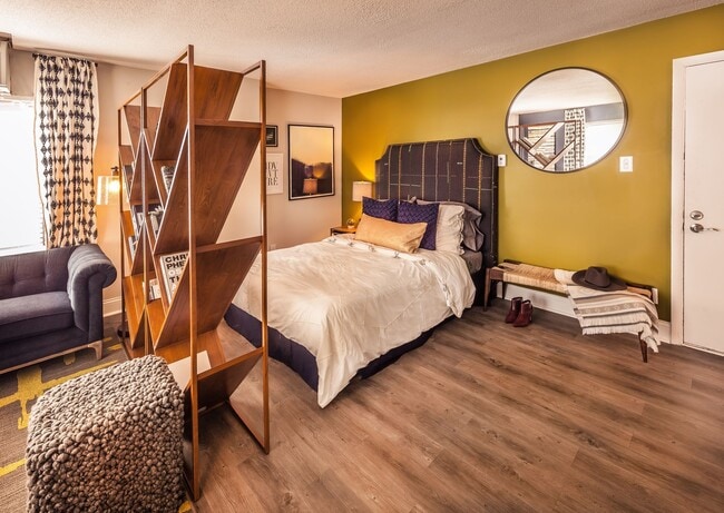 Photo - Circle City Apartments