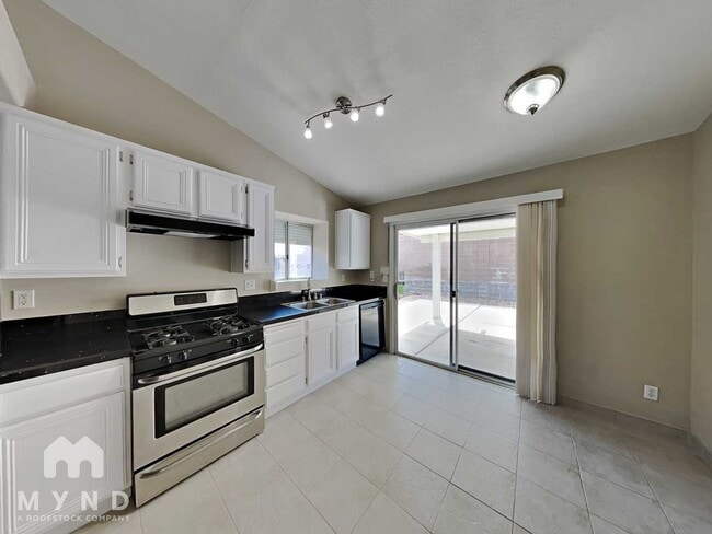 Photo - 3829 Intermezzo Way