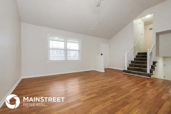 Photo - 6221 N Mercier St