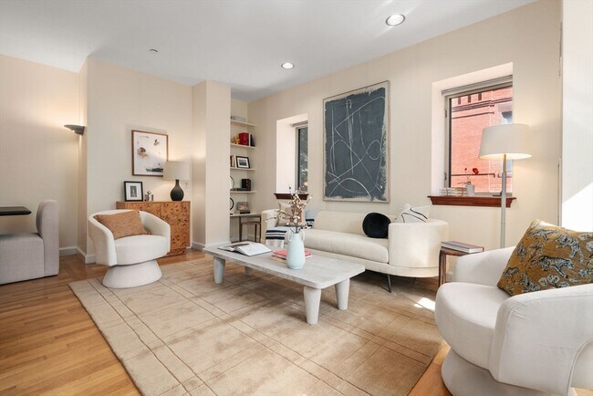 Photo - 2 Clarendon St Unit 302