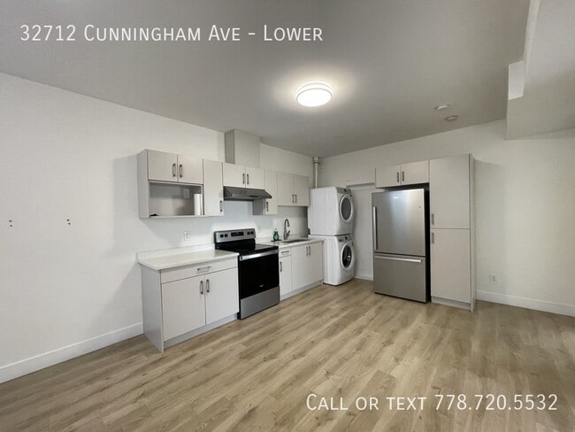 Bright 2 Bedroom UTILITIES INCLUDED