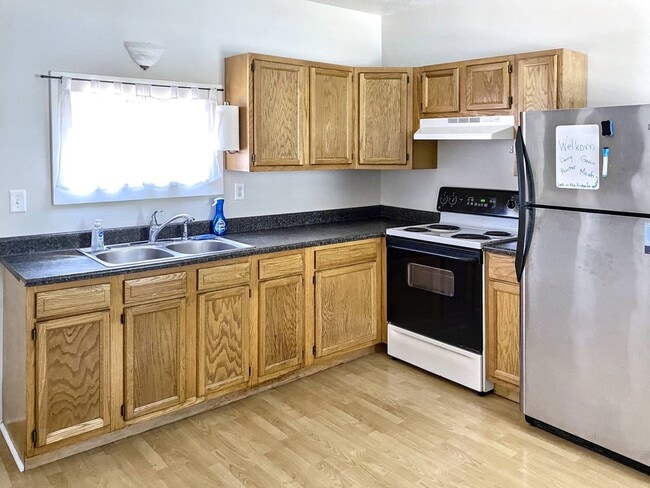 Photo - 236 E 14th St