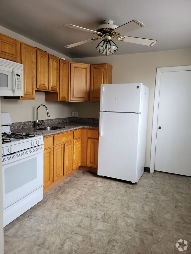 Building Photo - 2139 Griffith St Unit 2nd Fl. Rental