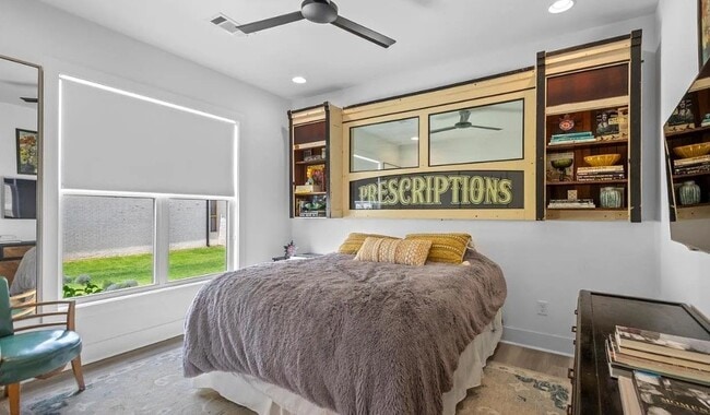 Photo - 61 Saffron Cir