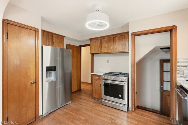 6119 E Sprague Rd