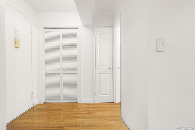 Photo - 65-15 Alderton St Unit 5/F