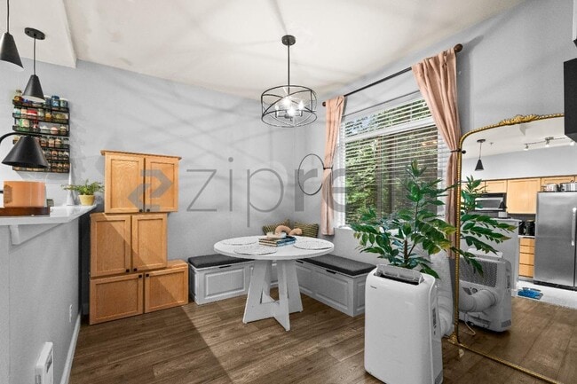 Photo - Unit E201