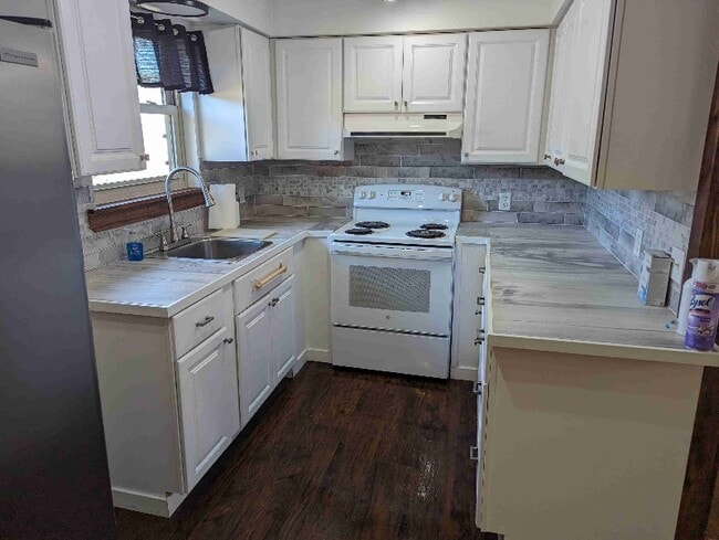 Photo - 1708 Walnut St