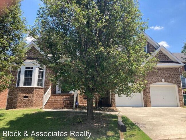 Photo - 4 br, 3 bath House - 608 Oxboro Circle