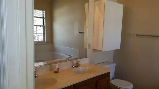 Master Bath - 8628 Indian Springs Rd