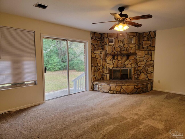 Photo - 917 N 70th Ave