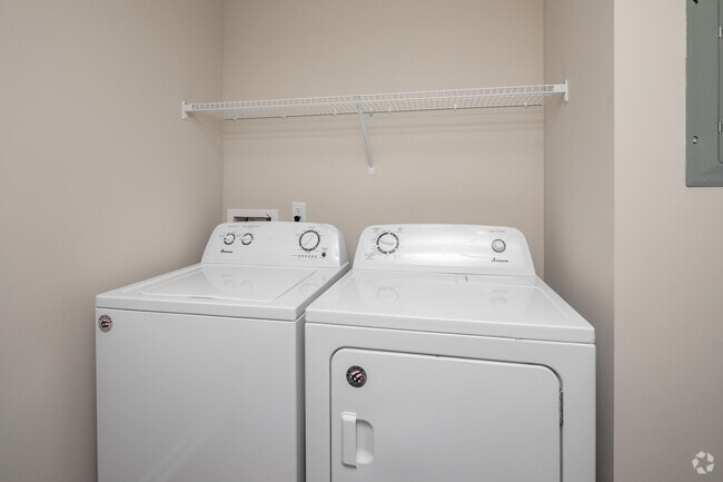 2BR, 1.5BA - 1,160SF - In-Unit Laundry