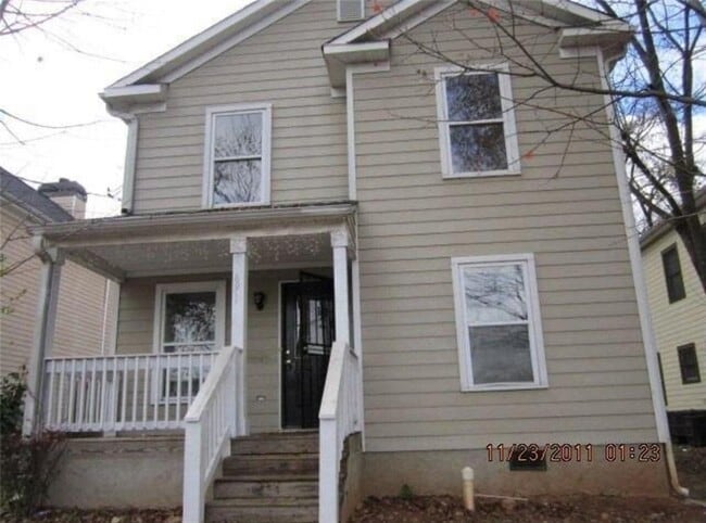 Building Photo - 691 Windsor St SW