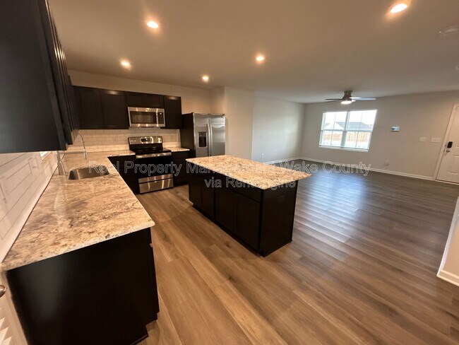 262 Hunting Wood Dr