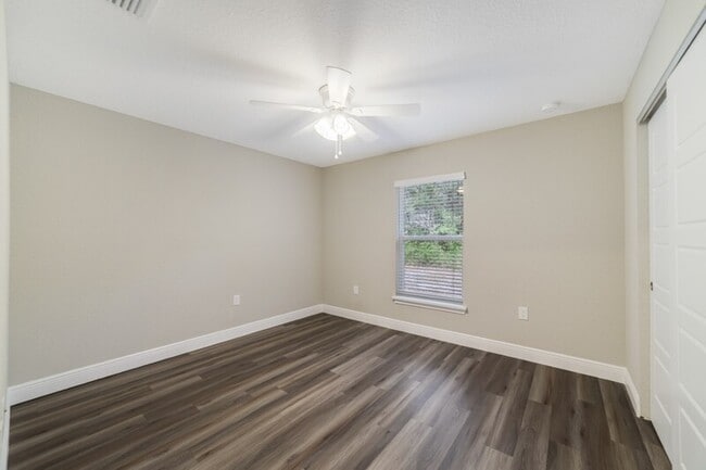 Photo - 10057 N Athenia Dr