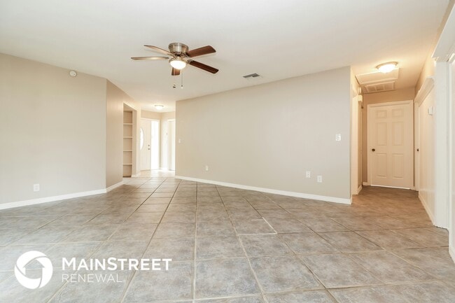 Photo - 1718 Tall Pines Dr