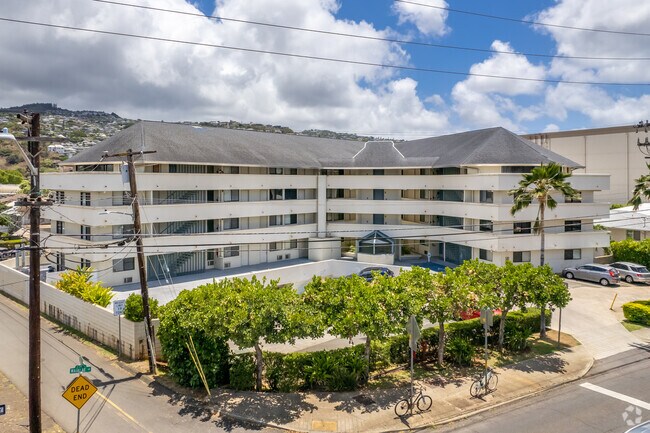 Kulanui Hale - Kulanui Hale Apartments