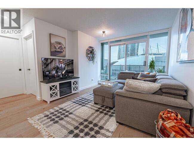 688 Abbott St Unit 1003