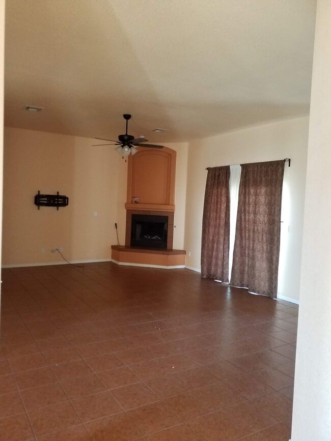 Photo - Large 3 Bedroom, 2 Bath Home