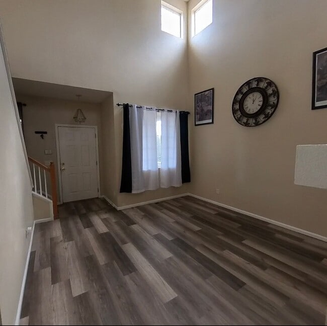 Photo - 3 bedroom 2.5 bath 2 car garage with A/C