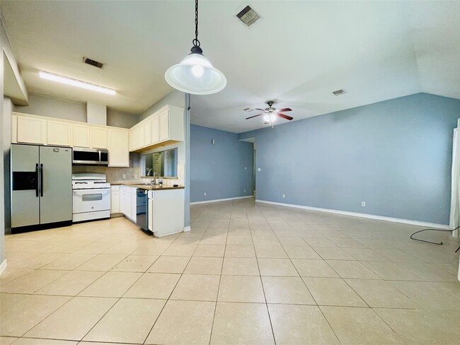 Photo - 13739 Canyon Hollow Loop