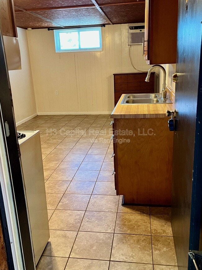 Photo - 117 N Shamrock St Unit 7