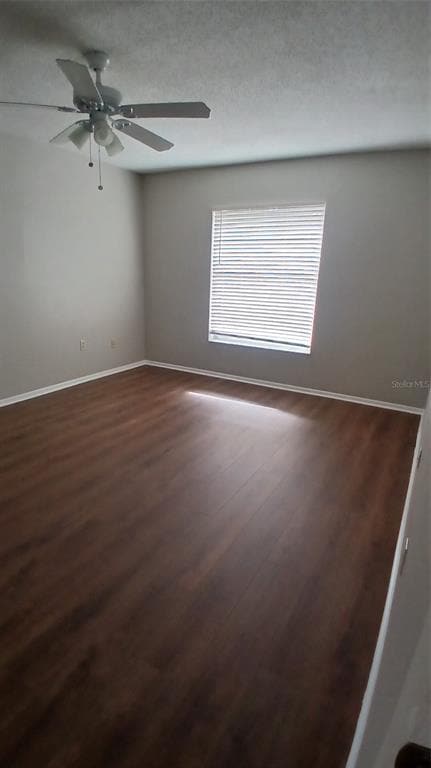 Photo - 1374 Giles Ave