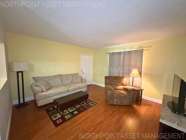 Photo - Charming 2BR 1BA Home w/ Pool Access in Fort Lauderdale