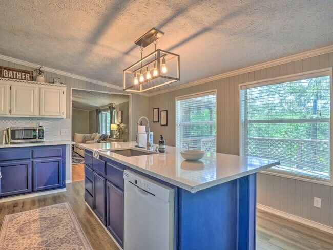 Photo - Fully Furnished, Beaver Lake Area 3 bed 2 ...