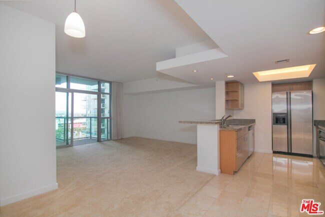 Photo - 13700 Marina Pointe Dr Unit 1027