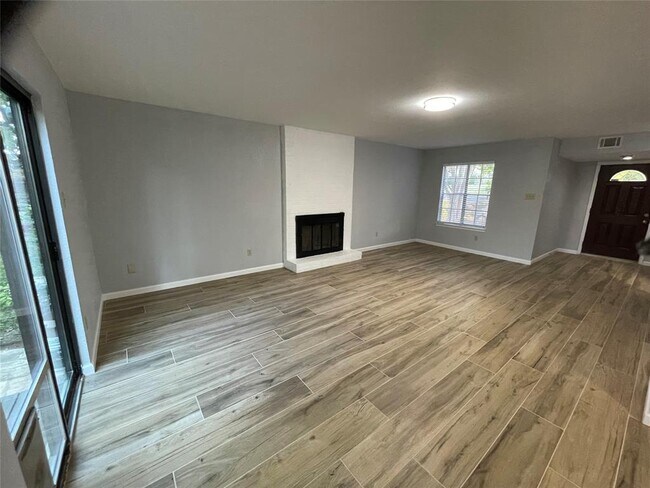 Photo - 8306 Hanbridge Ln