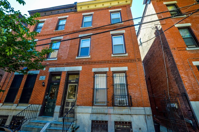 Photo - 3916 Pine St