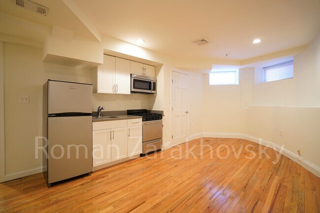 Photo - 10 Brainerd Rd Unit 11