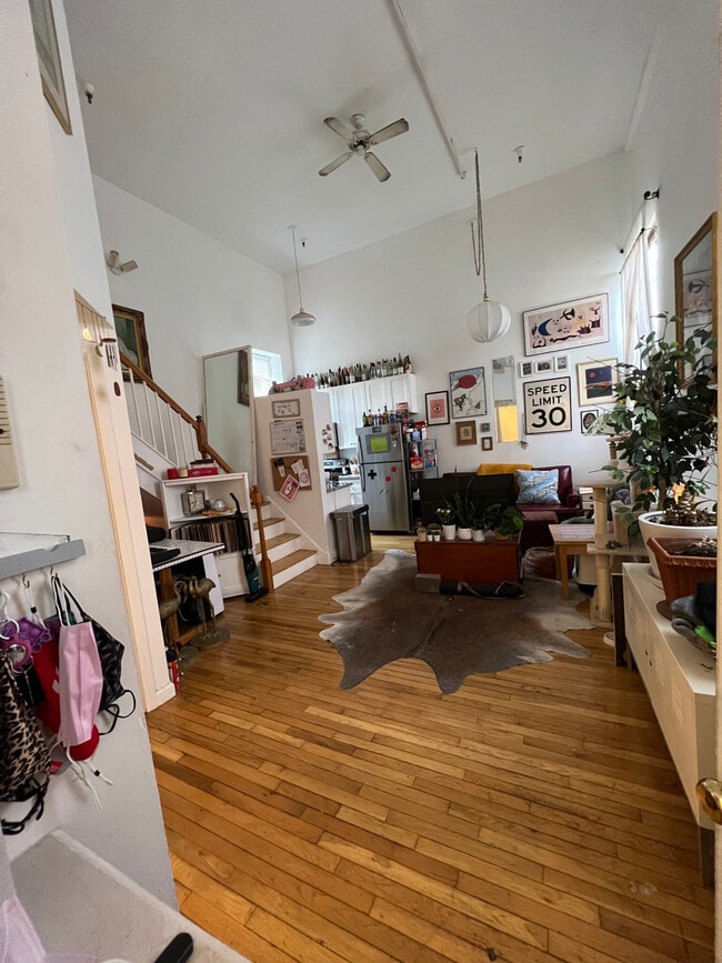 Photo - 168 Northampton St