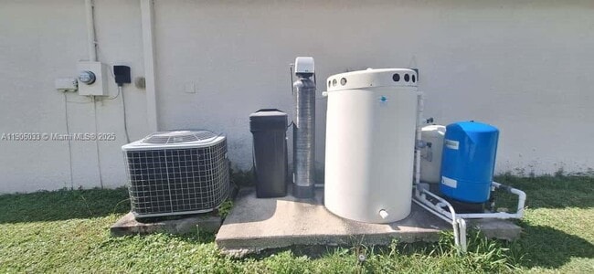 Photo - 743 Grant Blvd