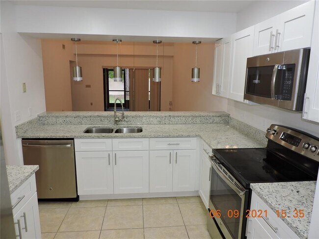 Photo - 8238 Sandpoint Blvd