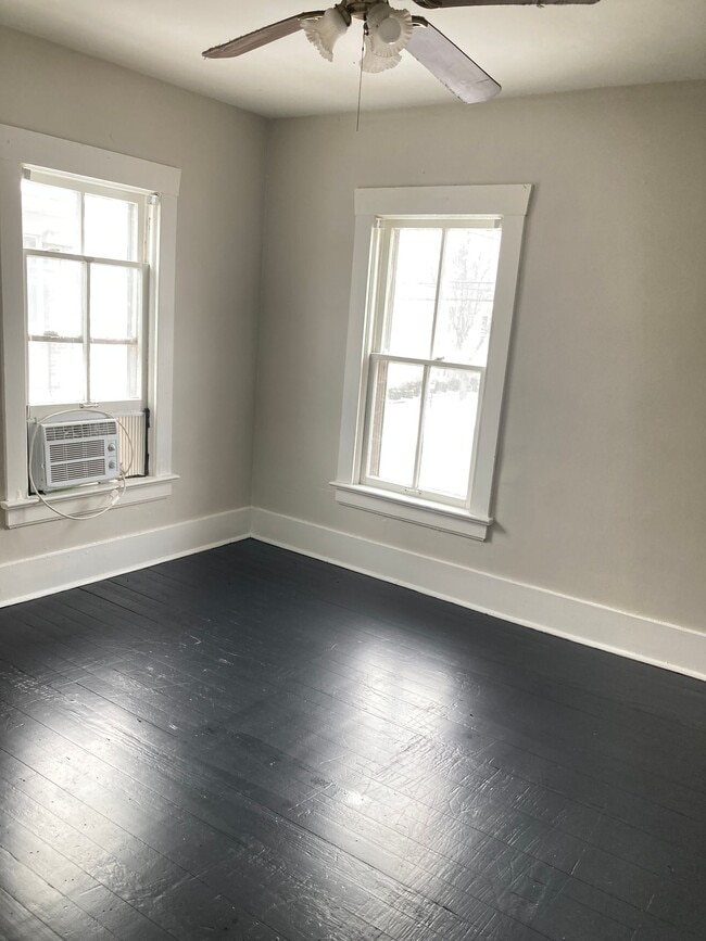 Photo - Updated 3 bedroom 1 bath home in downtown Morris