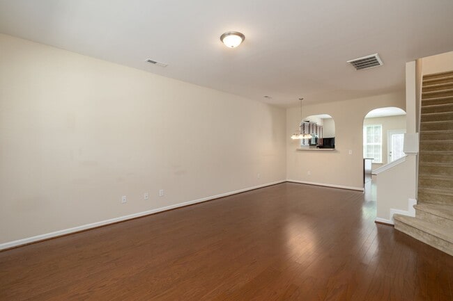 Photo - 5387 Farm House Trail