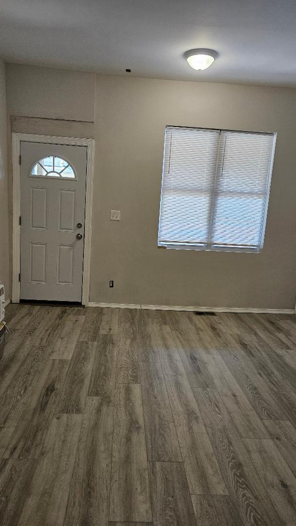 Photo - 214 S Edgewood St