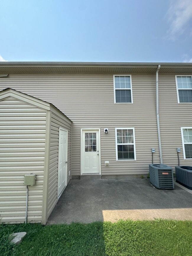 Photo - 244 Executive Ave Unit 1C