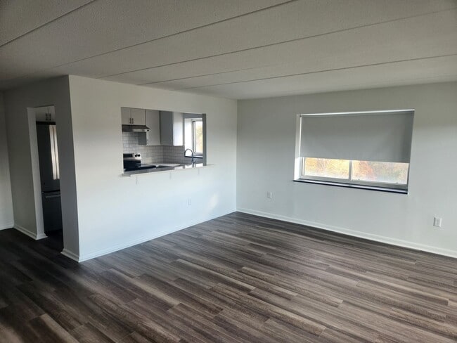 Photo - Hill Estates 2 bedroom 2 Bath in Belmont available NOW