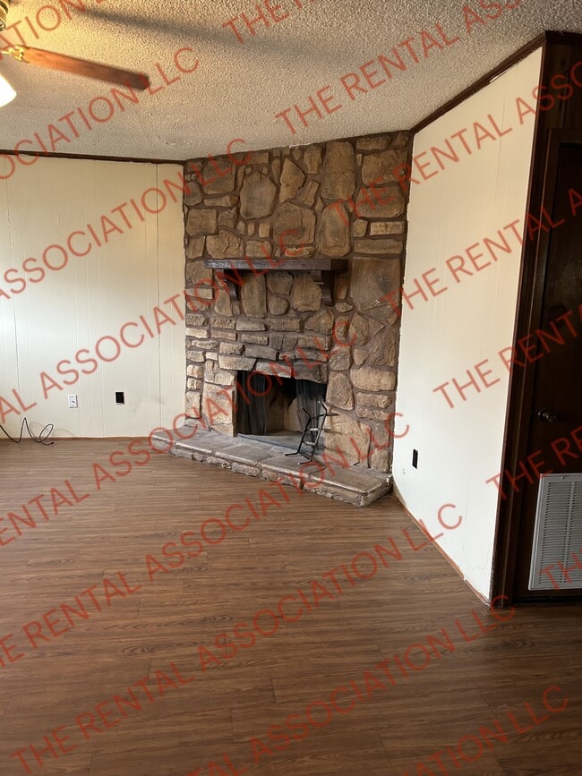 Photo - 203 Westridge Dr