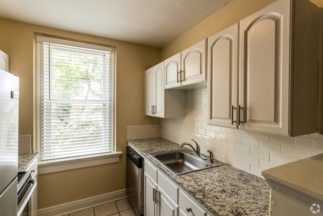 Photo - Fairmont Apartments