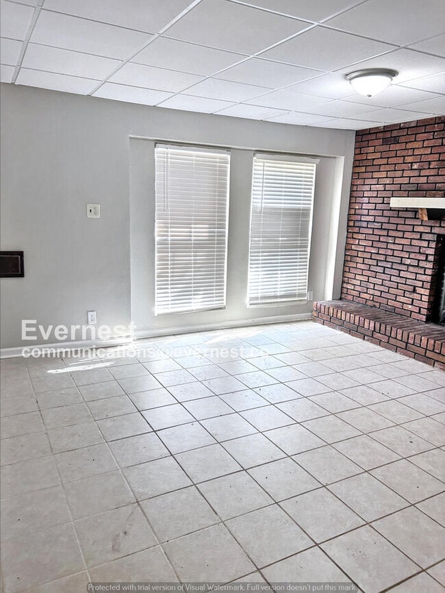 Photo - 2902 Tall Tree Ln