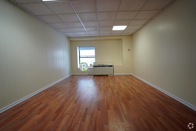 Building Photo - 62 Boylston St Unit M03 Rental