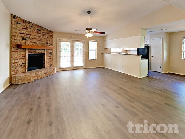 Photo - 5925 Fair Wind St