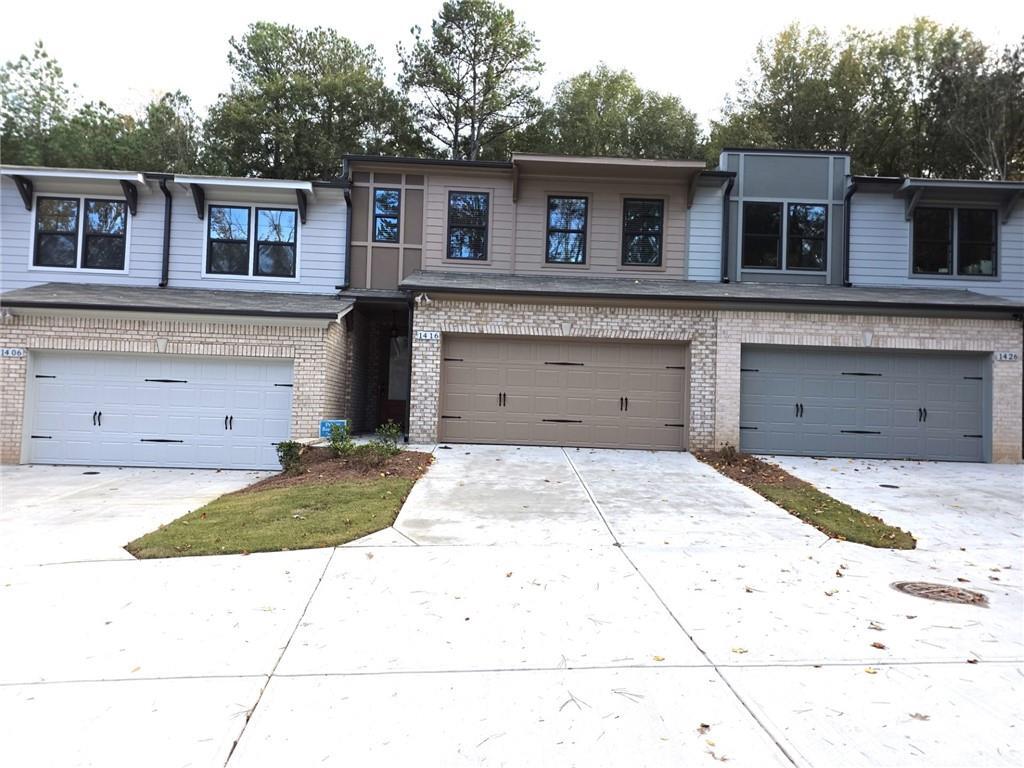 Photo - 1416 Lucan Ln