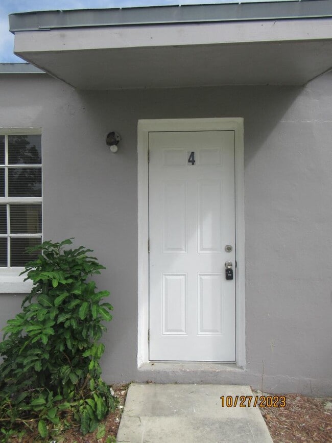 Building Photo - 2325 Madison St Unit 1