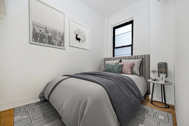 Photo - 203 Spring St Unit 4